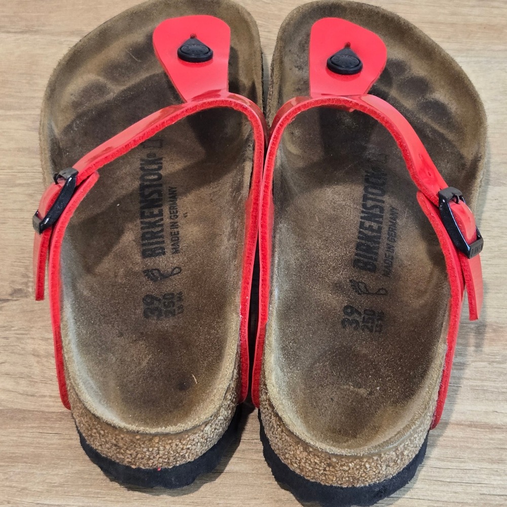 Birkenstock Gizeh Red Patent Sandals 39 Womens 8-8.5 Leather Thong Cork Footbed - Picture 5 of 9